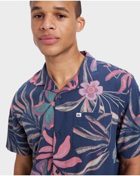 Quiksilver - Mens Beach Club Short Sleeve Shirt