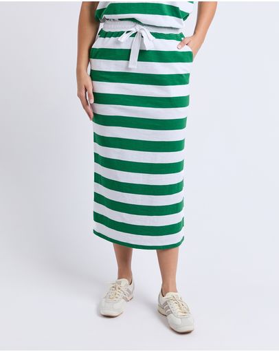 GREEN