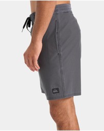 Quiksilver - Mens Surfsilk 18