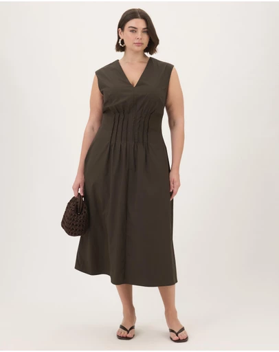 Atmos&Here Curvy - Lara Pintuck Midi Dress