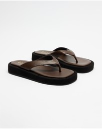 Dazie - Phoenix Chunky Thongs