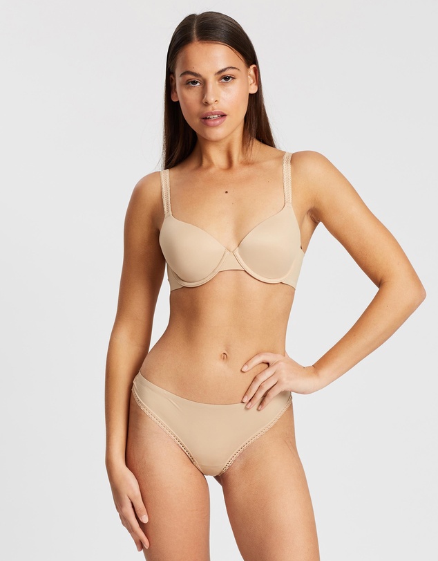 Calvin Klein - Liquid Touch Lightly Lined Bra