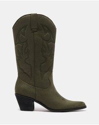 Therapy - Clayton Boots