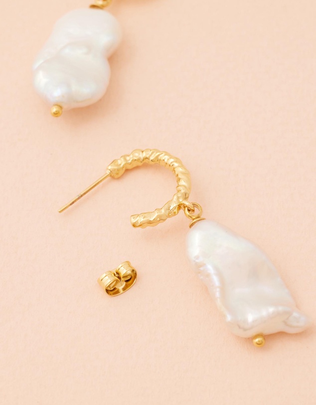 Carly Paiker - Biarritz Pearl Earrings