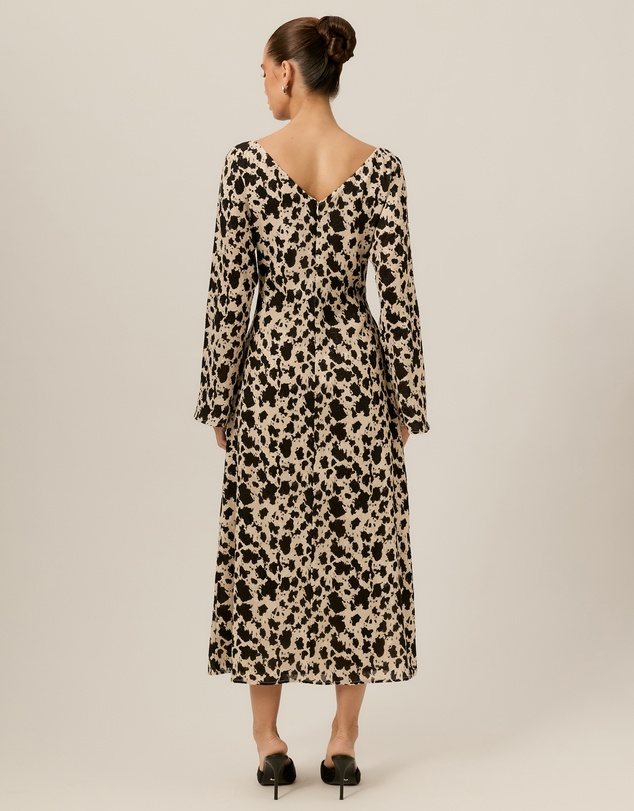 Tussah - Margot Boat Neck Long Sleeve Midi Dress