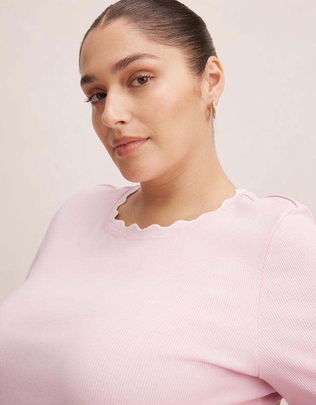 Forever New Curve - Rebecca Curve Scallop Neck Trim T-shirt