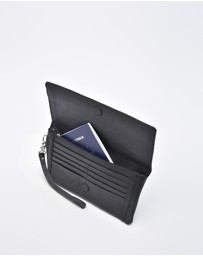 Cobb & Co - Wodonga Leather Wallet with Wristlet