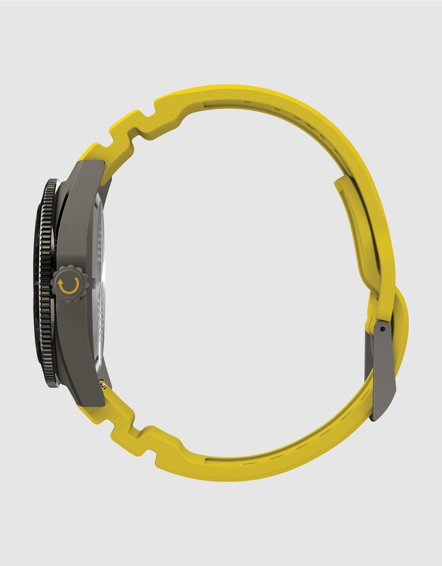 TIMEX - Deep Water Reef 200 SST Black Dial Yellow Rubber Strap