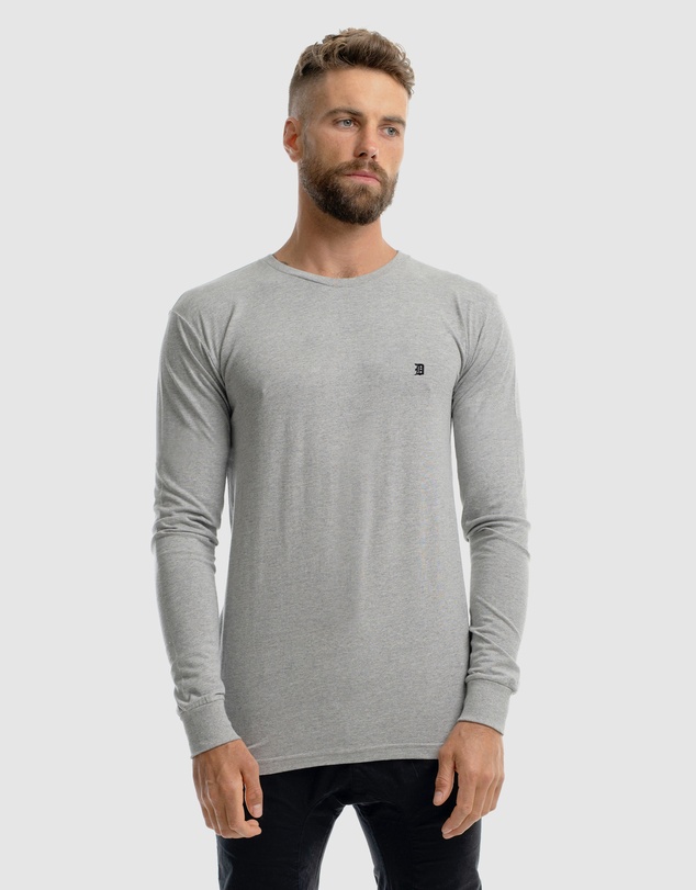 DVNT - Classic Embroidery Long Sleeve Tee