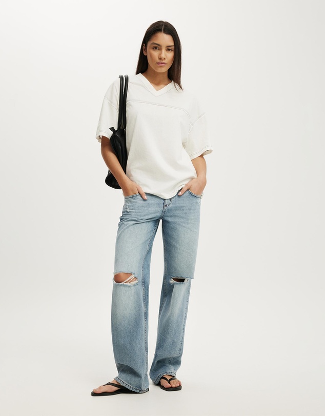 Cotton On - The Oversized V Neck Tee
