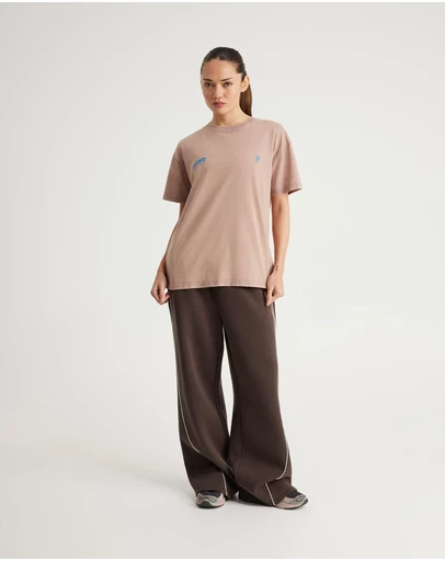 Upstate - Thrive T-Shirt - Mocha