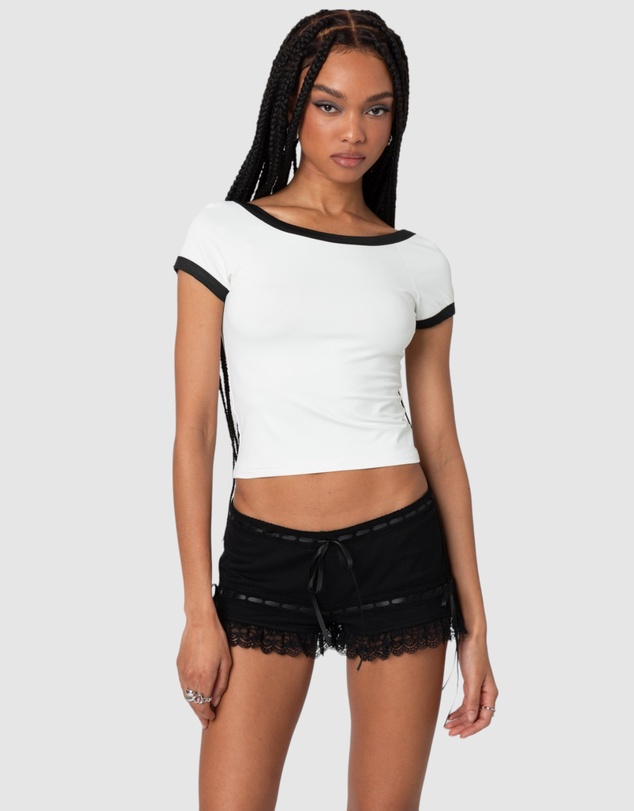 EDIKTED - Low Back Contrast T Shirt