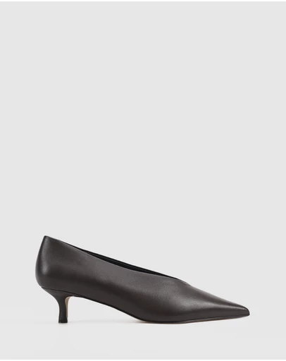 Siren - Flynn Point Toe Pumps
