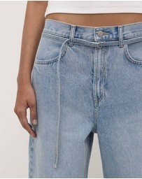 Assembly Label - Loose Fit Jeans