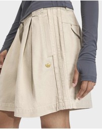 adidas Originals - CANVAS LOOSE SHORTS Womens