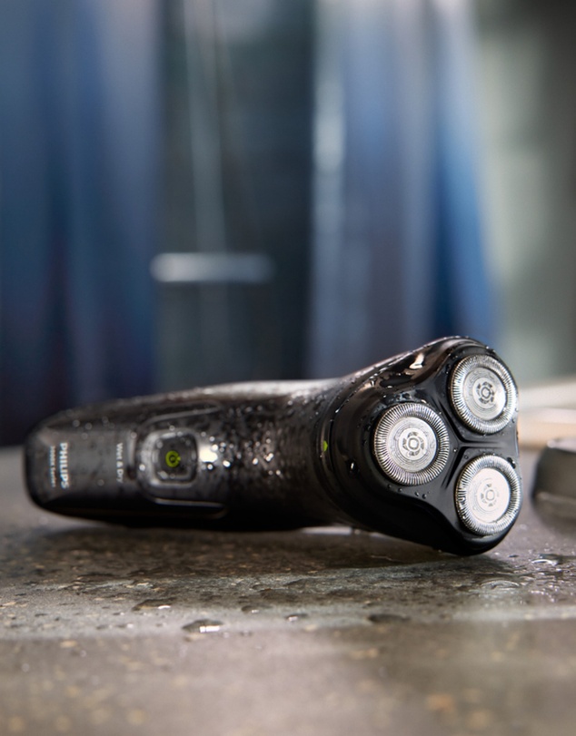 Philips - Philips Shaver Series 3000, 3D Floating heads, Wet & Dry, Pop-Up Trimmer, 1hr charging, Anti-corrosion Deep Black