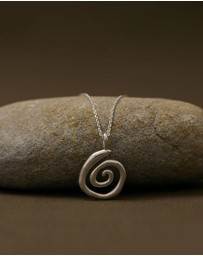 Kirstin Ash - Sweet Escape Necklace