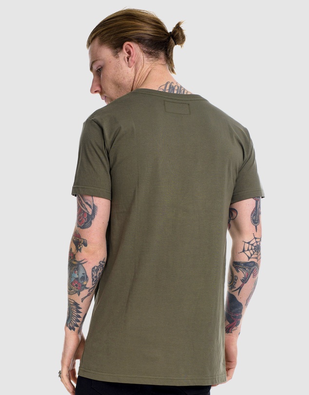 DVNT - Deluxe Tee