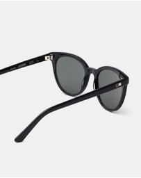 Otis - Jazmine - Polarised