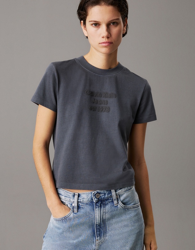 Calvin Klein Jeans - Slim Washed Logo Baby Tee
