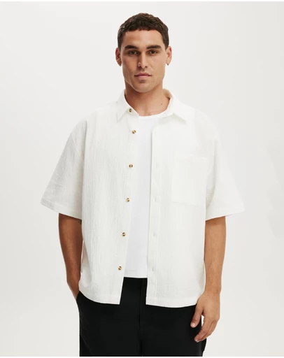 Cotton On - Boxy Fit Short Sleeve Shirt