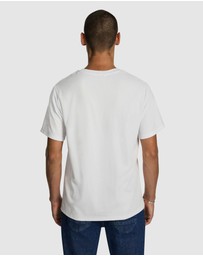 yd. - Hunter Textured Tee