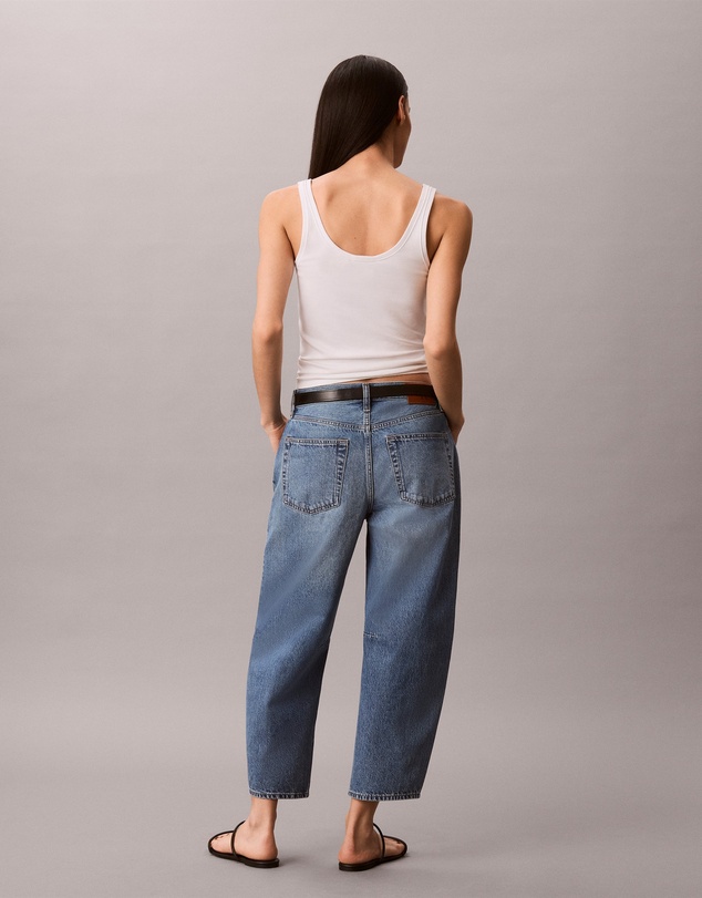 Calvin Klein Jeans - Cropped Barrel Jeans