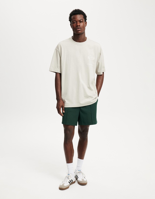Cotton On - Box Fit Graphic T-Shirt