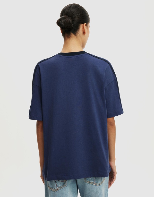 Cotton On - V-Neck Oversized Graphic Tee