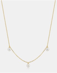 Ania Haie - Ania Haie Triple Shell Pearl Station Necklace