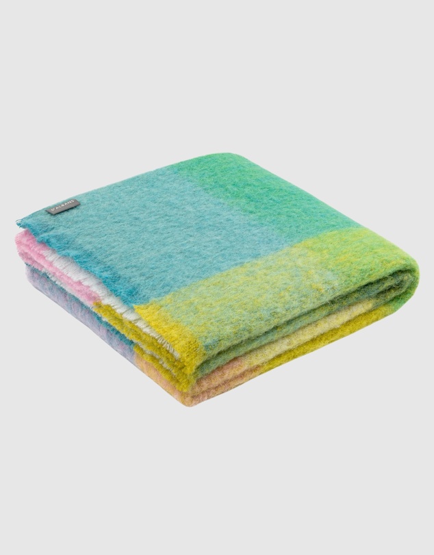 St Albans - Alpaca Throw Sassy