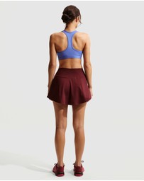 Nike - Nike Swoosh Medium Support Padded Sports Bra
