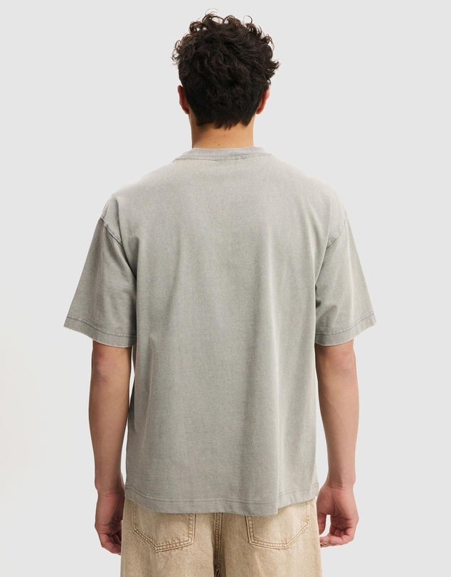 Cotton On - Box Fit T-Shirt