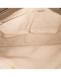 Pre-Loved by Azura Reborn - Pre-Loved gucci Elegant Leather Handbag with Distinctive Handle