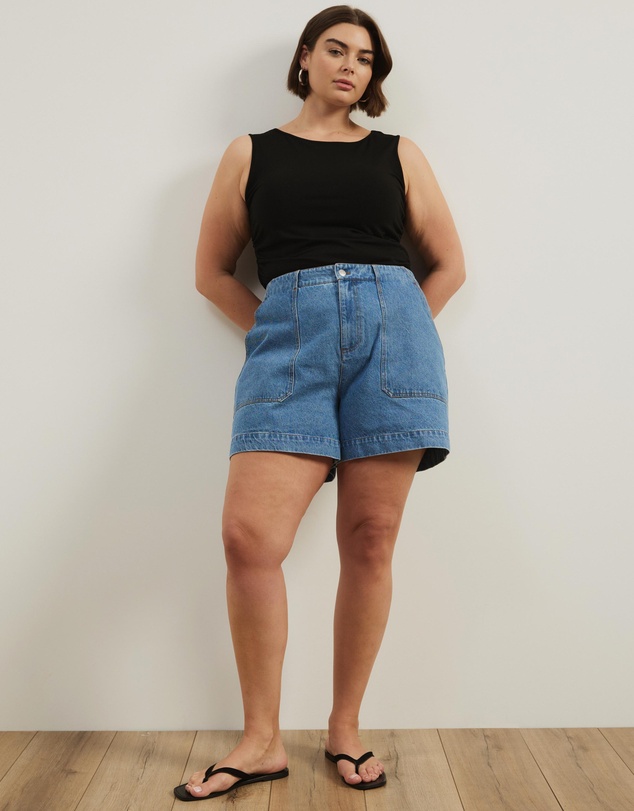 Atmos&Here Curvy - Samira Relaxed Denim Shorts