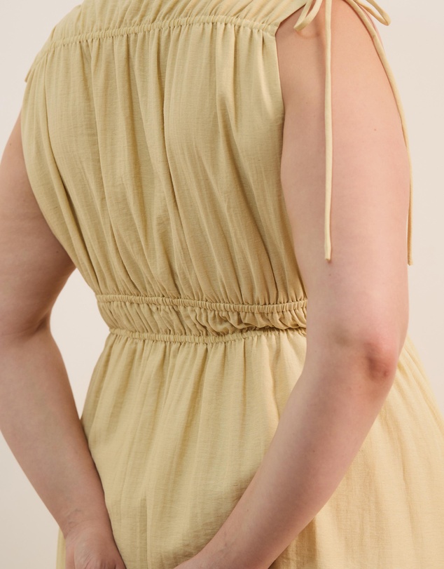 Atmos&Here Curvy - Luna Linen Blend Sleeveless Gathered Maxi Dress
