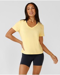 Lorna Jane - Amy Dynamic Active V-Neck T-Shirt