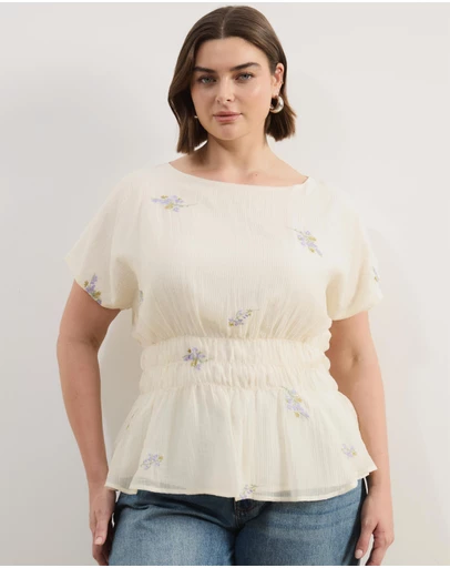 Atmos&Here Curvy - Embroidered Gathered Top