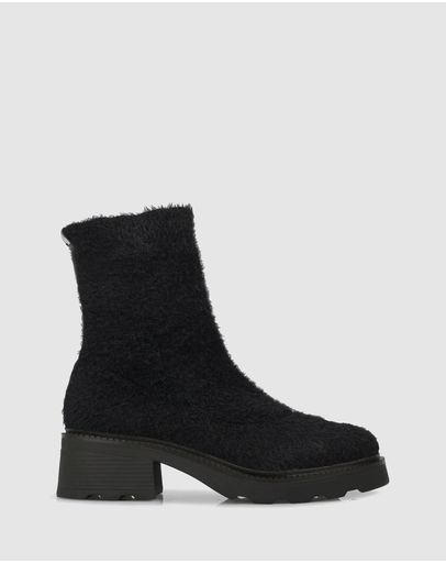 Black/black