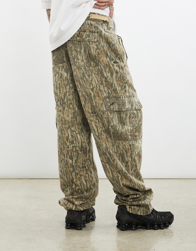 Vintage by The Real Deal - Pre Loved - Vintage Mossy Oak Realtree Camo Cargo Pants