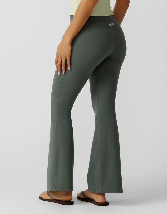 Lorna Jane - Lotus Flared Leggings Petite