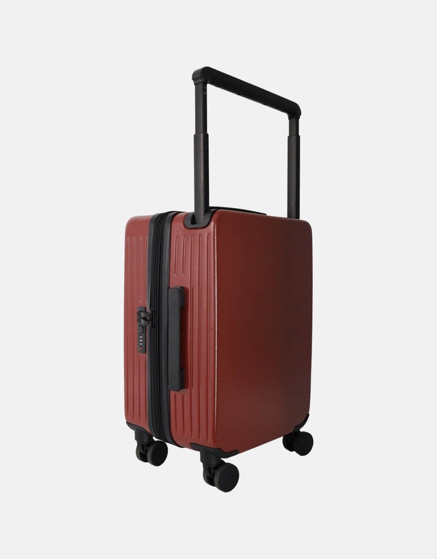 Reebok - Reebok Expedition 54cm Cabin Hard Shell Suitcase