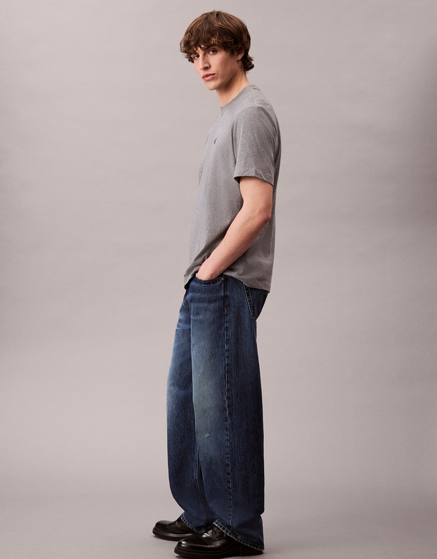Calvin Klein Jeans - Embroidered Monogram Logo Relaxed T-Shirt