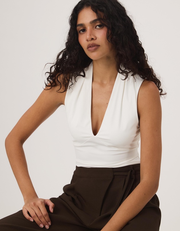 Atmos&Here - Charlotte High V-Neck Gathered Top