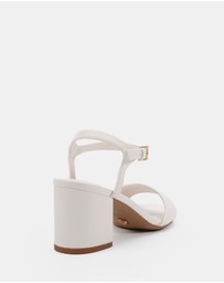 Novo - Udacious Heels