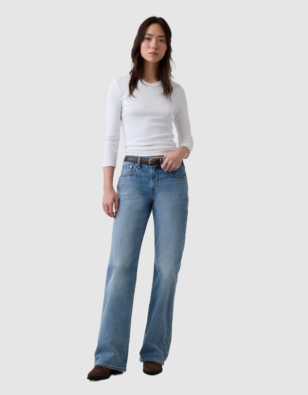 GAP - Mid-Rise Relaxed Flare Jeans