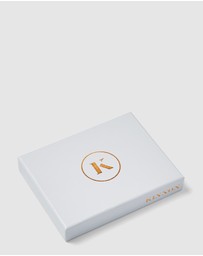Kinnon - Earle Passport Holder