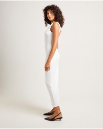 Alice In The Eve - Dahlia Curve Cut Out Maxi Dress