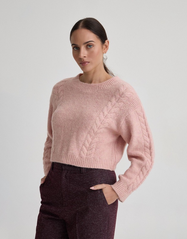 Oxford - Carla Cable Knit