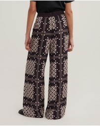 Witchery - Flat Front Scarf Pants